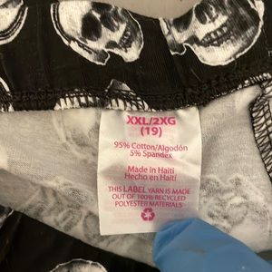 Nobo skull print leggings NWOT